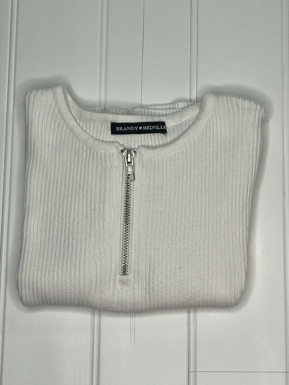 Brandy Melville White Ribbed Quarter Zip Baby Tee - S